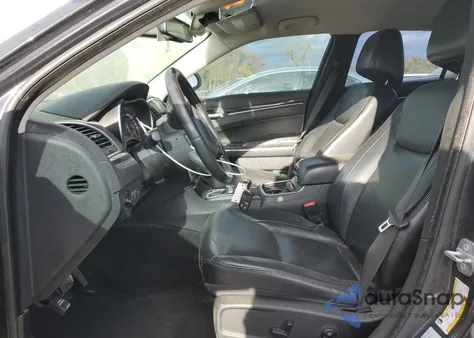 2016 Chrysler 300 Limited z USA, uszkodzony, nr VIN 2C3CCARG5GH136290